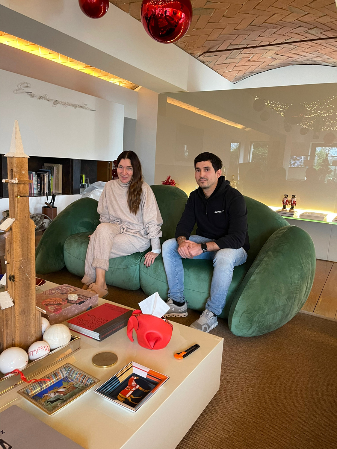 Along the Mavimatt journey — Mattia Travaini with clients and collectors